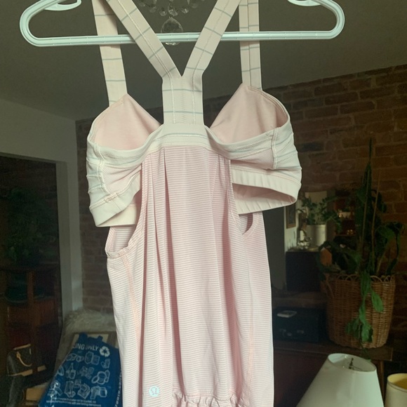 Lululemon built-in-bra racerback tank - Picture 2 of 9